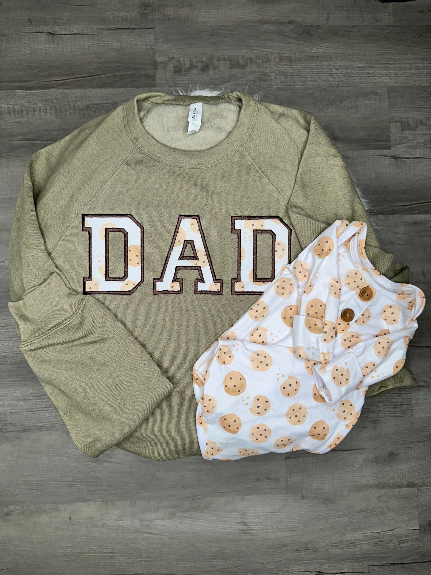 Dad Keepsake Embroidered crewneck sweatshirt